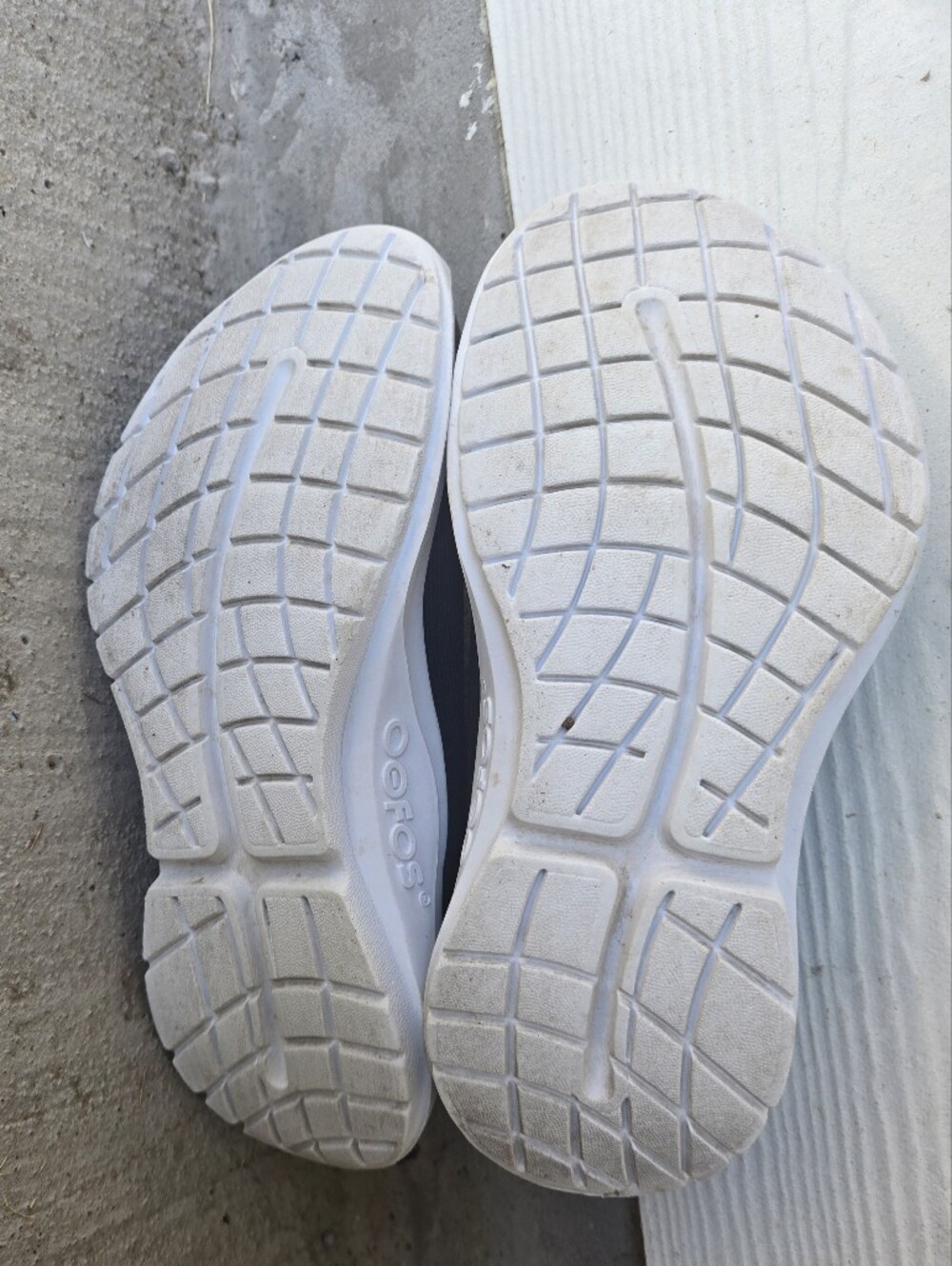 OOFOS Black Slip-On Athletic Shoes with White Sole and Neon Green Liner - Picture 4 of 5